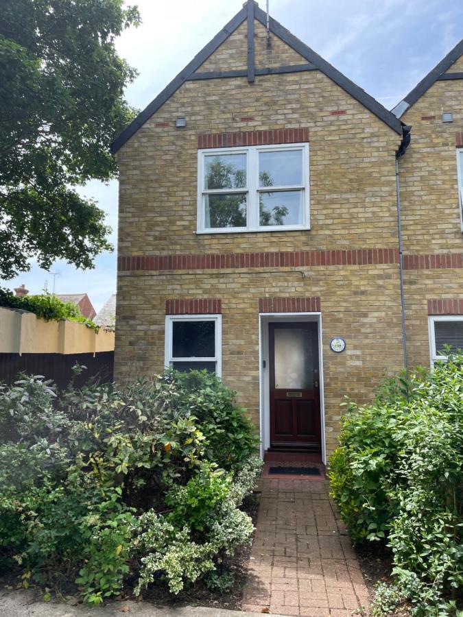 Courtyard House, With Parking And Patio Garden Vila Whitstable Exterior foto